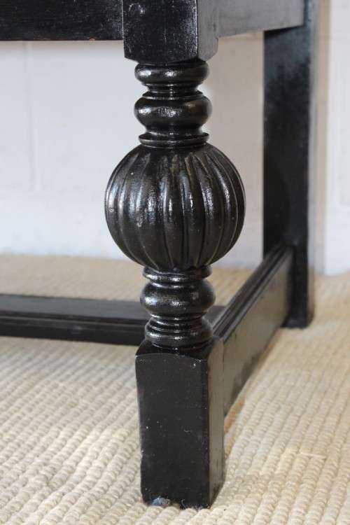 **RS17_Clearance** Gorgeous black Oriental sideboard/ buffet w/ styled handles & hinges & cupboards