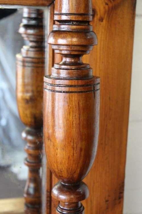 A stunning original solid Oregon 2-door server cabinet with two drawers and ample storage space