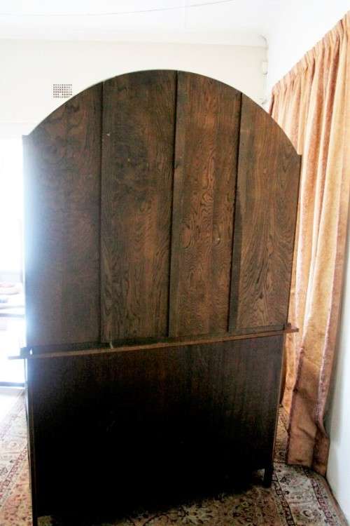 **RS17** An awesome vintage Oak traditional Welsh side server w/ loads of drawers and cupboard space