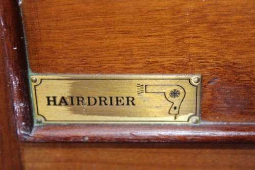 **RS17** A mahogany Regency-style ladies desk/ console table w/ wooden inlays & fluted legs!!