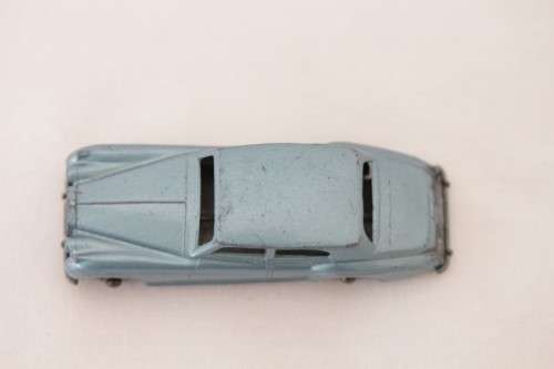 **RS17** Original vintage (c1958) Matchbox No. 44a blue Rolls-Royce Silver Cloud die-cast model car