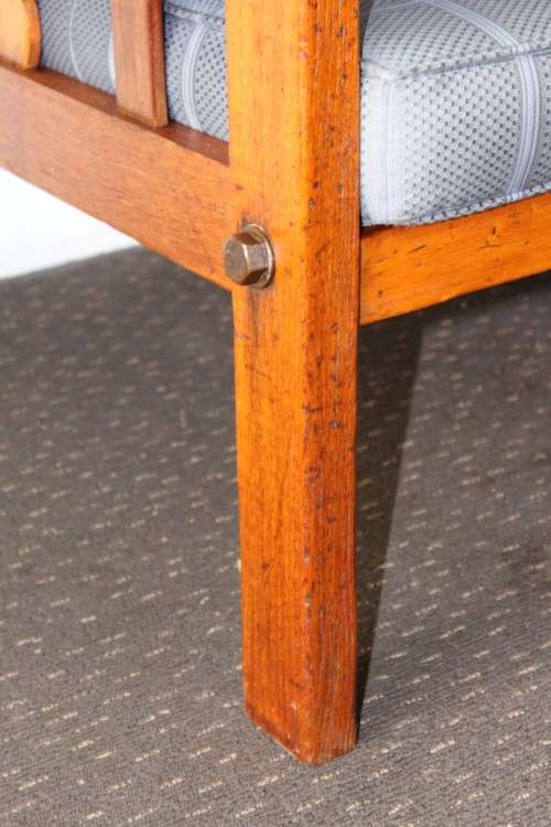 A very charming 3-seater solid Oregon daybed with an upholstered cushion - perfect for sun room!