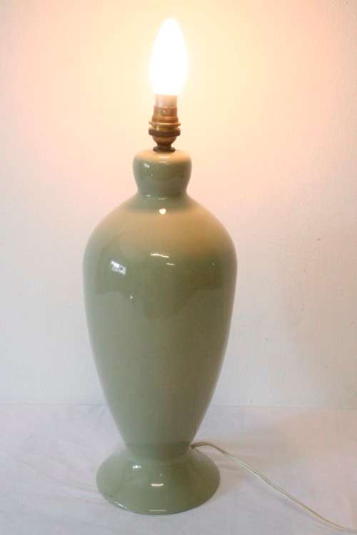 **RS17** A table lamp base, add your own style with a stylish shade. Stunning in all living areas!