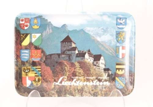 **RS17** A collection of 7x destination themed sweet plates including England, Liechtenstein & more