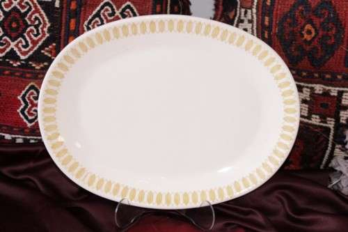 A gorgeous set of four assorted oval food platters in great condition - no chips or cracks