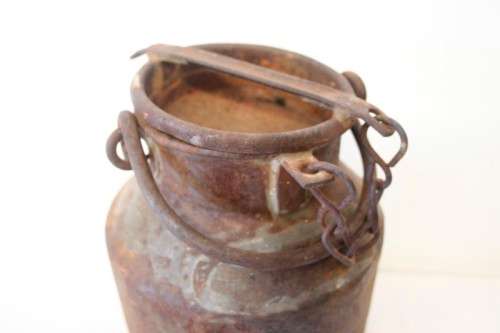 Two awesome rustic vintage 5 litre cream/ milk canister with loads of charm & character. price/can