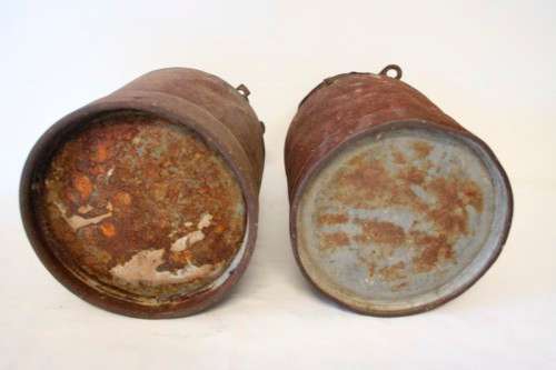 Two awesome rustic vintage 5 litre cream/ milk canister with loads of charm & character. price/can