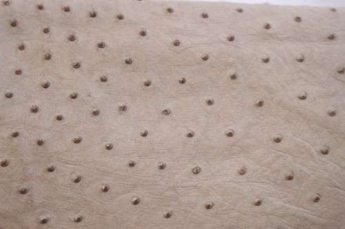 **RS17** A beautifully made original Corbeau genuine ostrich skin leather ladies handbag in beige