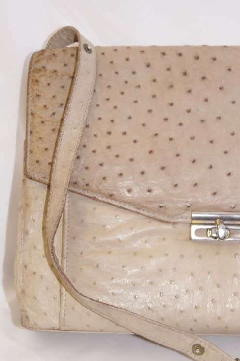 **RS17** A beautifully made original Corbeau genuine ostrich skin leather ladies handbag in beige