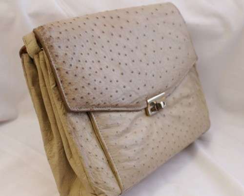 **RS17** A beautifully made original Corbeau genuine ostrich skin leather ladies handbag in beige