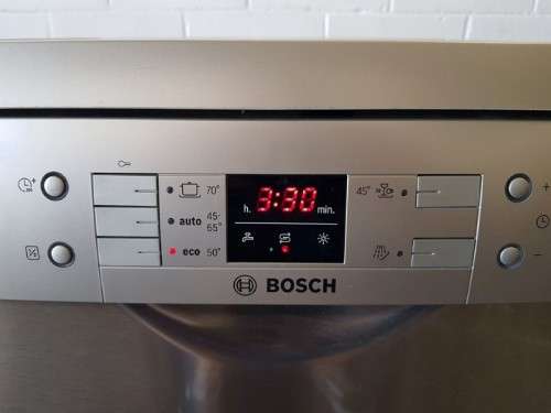 A stunning stainless steel (Silver Inox) Bosch "Serie|6" SilentPlus model: SMS58L08ZA dishwasher