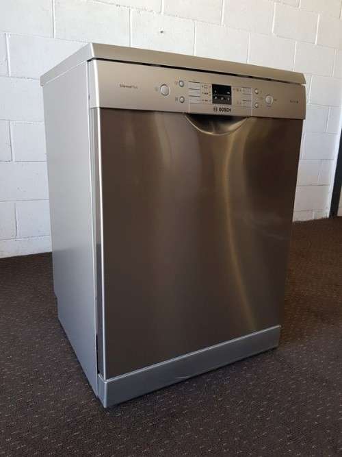 A stunning stainless steel (Silver Inox) Bosch "Serie|6" SilentPlus model: SMS58L08ZA dishwasher