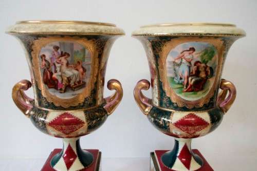 2 fabulous large Royal Vienna styled porcelain mantle vases. Stunning in your home/office/reception!