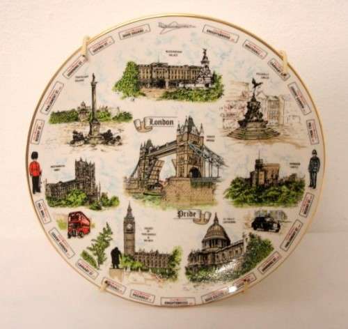**RS17** A gorgeous collection of 5 (15cm-16cm) assorted, decorative wall plates. 1 price for all 5