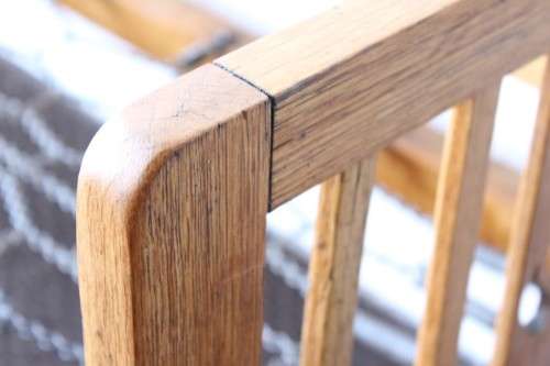 A very charming and sturdy 3-seater solid Oak daybed with carvings - perfect for sun room!