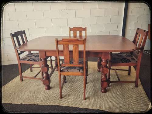 **RS17** Amazing vintage solid Teak extendable dining room table with four upholstered chairs