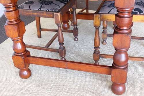 **RS17** Amazing vintage solid Teak extendable dining room table with four upholstered chairs