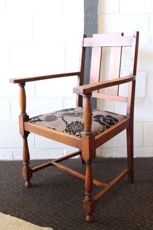 **RS17** Amazing vintage solid Teak extendable dining room table with four upholstered chairs