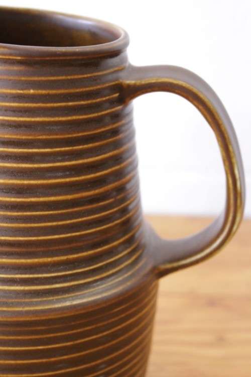 An awesome original "Arabia of Finland" stoneware jug and six mug set in stunning condition
