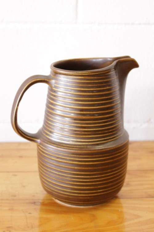 An awesome original "Arabia of Finland" stoneware jug and six mug set in stunning condition