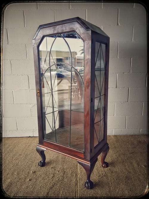 An awesome vintage single lead-glass door book case/ display cabinet with ball & claw feet - WOW!
