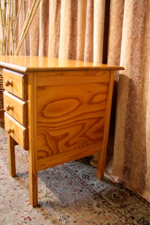 **RS17** A lovely wooden writing/work desk with three spacious drawers in great condition.