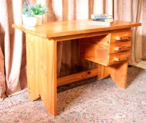 **RS17** A fantastic compact wooden writing/ work desk w/ three spacious drawers in great condition.