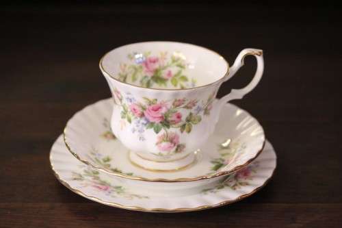 Two beautiful Royal Albert bone china trio's in the exquisite "Moss Rose" pattern - price per trio
