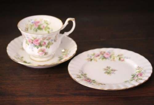 Two beautiful Royal Albert bone china trio's in the exquisite "Moss Rose" pattern - price per trio