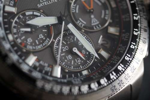 **RS17** Incredible boxed Citizen Titanium Eco-Drive GPS wrist watch in the original box with papers