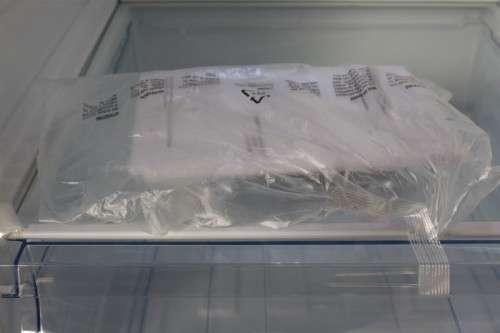 A style Hisense 323 litre mirror-front upright fridge-freezer combo with water dispenser