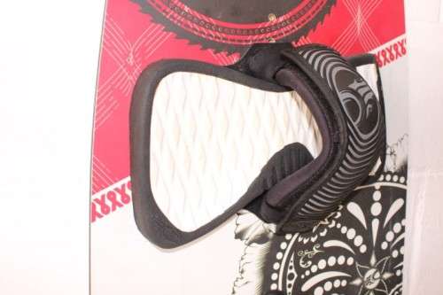 An awesome twin-tip Cabrinha Spectrum 2012 kite surfing board in excellent condition