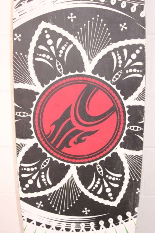 An awesome twin-tip Cabrinha Spectrum 2012 kite surfing board in excellent condition