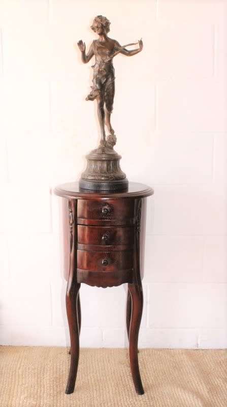 **RS17** A carved solid Balinese Teak 3-drawer pedestal table/ lamp table in beautiful condition