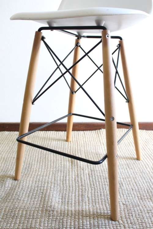 **RS17** Stunning modern round-bottom occasional high chairs with a sleek design and wooden legs