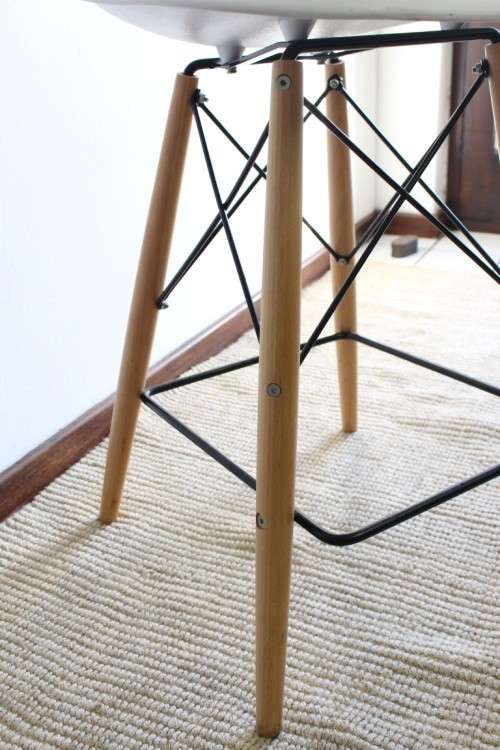 **RS17** Stunning modern round-bottom occasional high chairs with a sleek design and wooden legs