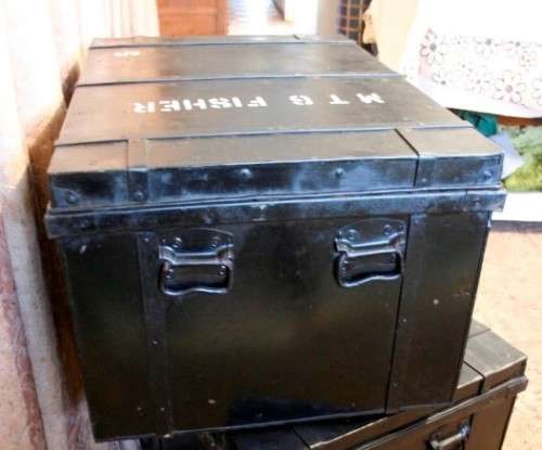 **RS17** A fantastic large vintage lockable metal storage trommel NO 5; ideal for linen, tools etc.