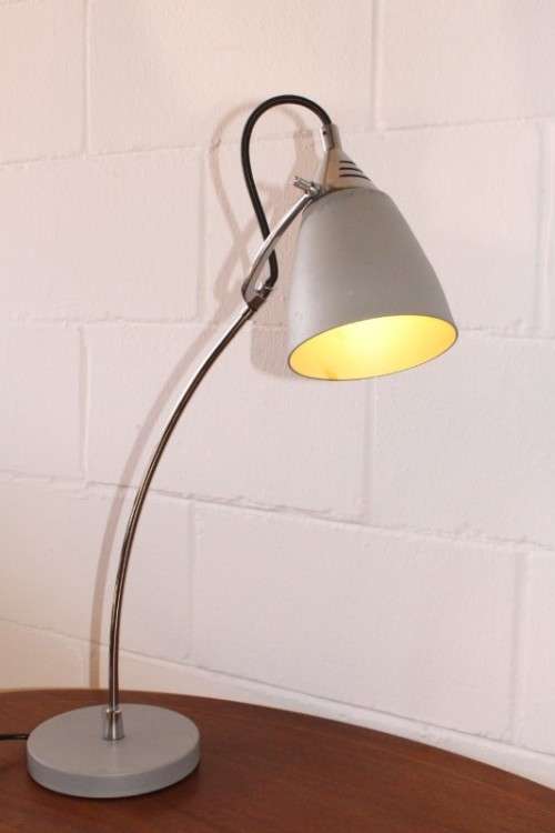 An awesome and very stylish "mid-century modern" styled desk/ office/ bedside lamp - price/ lamp