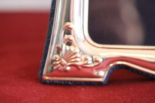 Gorgeous ornately decorated British hallmarked "R Carrs" sterling silver free-standing picture frame