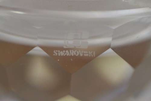 An extremely RARE retired Swarovski crystal Bird Bath (No10029) in superb condition