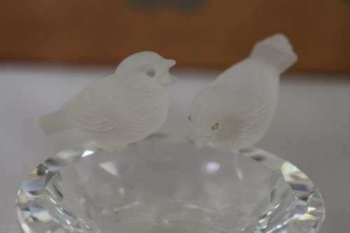 An extremely RARE retired Swarovski crystal Bird Bath (No10029) in superb condition