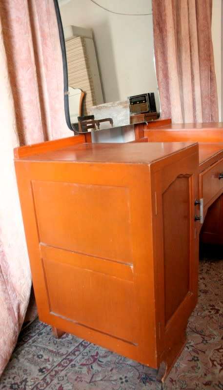 A stylish vintage dressing table with one drawer, two cupboards and a large mirror-Lifespace Sale