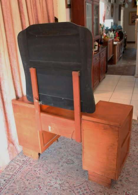 A stylish vintage dressing table with one drawer, two cupboards and a large mirror-Lifespace Sale