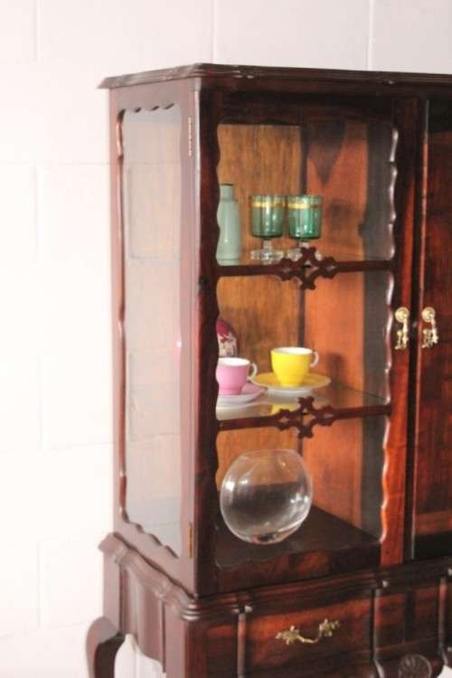 Awesome carved vintage solid Imbuia ball & claw drinks/ display cabinet/ showcase w/pull-out tray