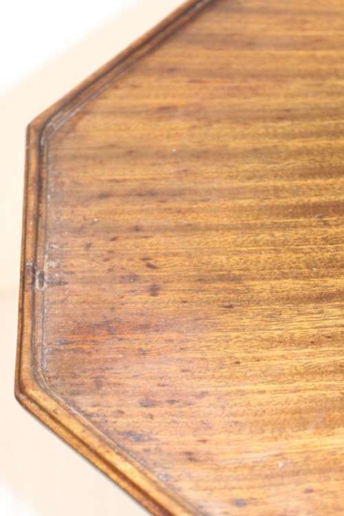 A beautiful antique Edwardian mahogany octagonal three-legged teapoy table/ occasional table