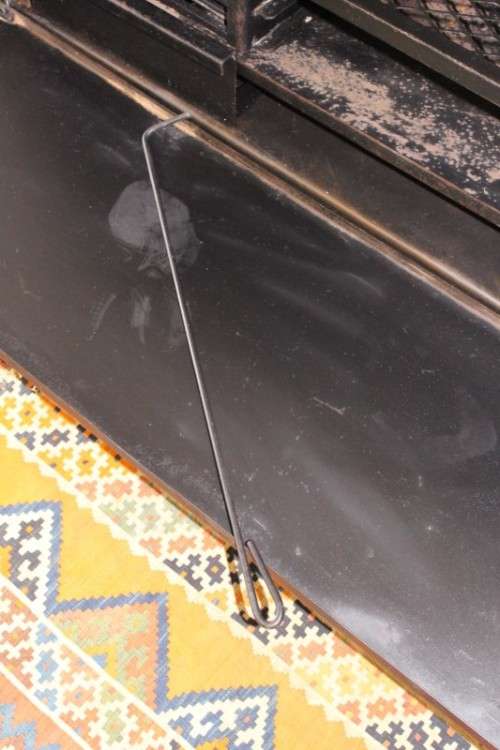 An awesome (1.2m) steel double-door built in braai w/ potjie hook, ash trays, rotating cowel & more