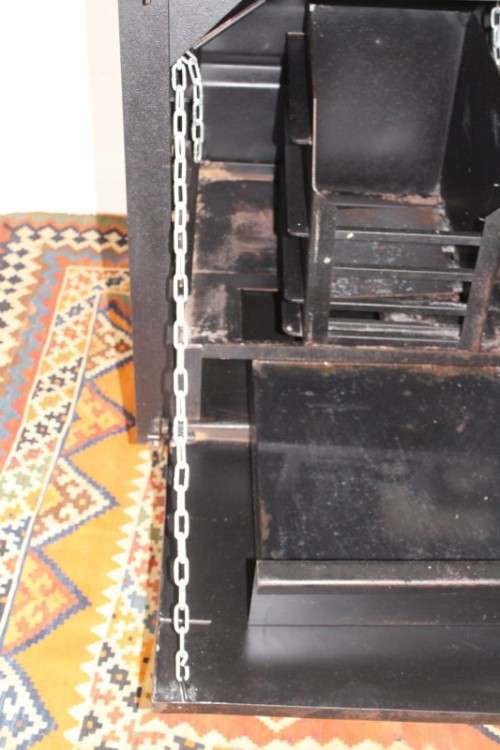 An awesome (1.2m) steel double-door built in braai w/ potjie hook, ash trays, rotating cowel & more