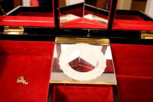 A gorgeous vintage Chinese jewellery box with a mirror, lock and key. Lovely on a dresser.