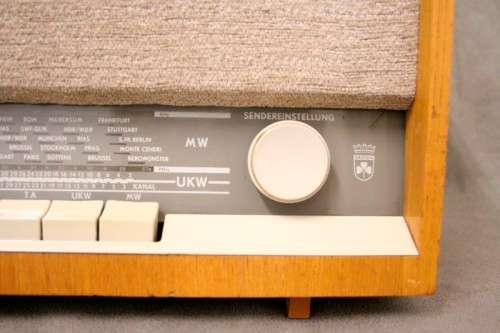 An amazing vintage retro styled West German made "Grundig" radio in perfect working order