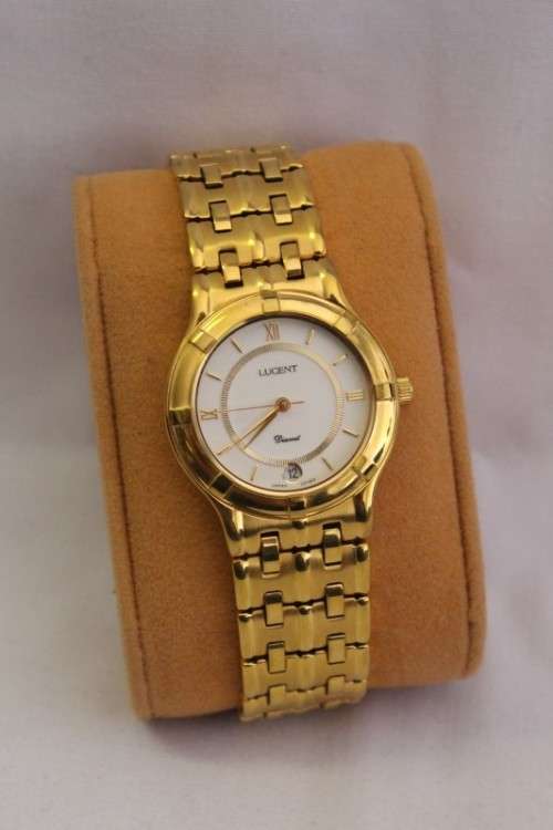 A fantastic 23k gold plated white dial Lucent Diacoat quarts gents dress watch with spare links bobshop .za